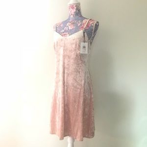 NWT Calvin Klein crush velvet blush pink dress 💕